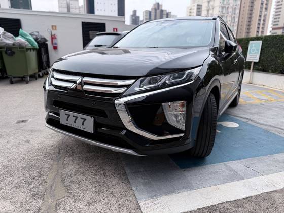 MITSUBISHI ECLIPSE CROSS 1.5 MIVEC TURBO GASOLINA HPE-S CVT MITSUBISHI ECLIPSE CROSS 1.5 MIVEC TURBO GASOLINA HPE-S CVT